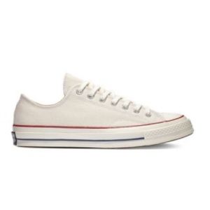Converse
Vintage Canvas Chuck
70 Low-Top Sneakers
8
Parchment